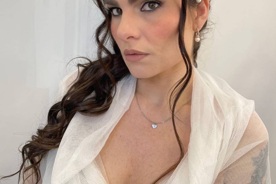 make-up bride