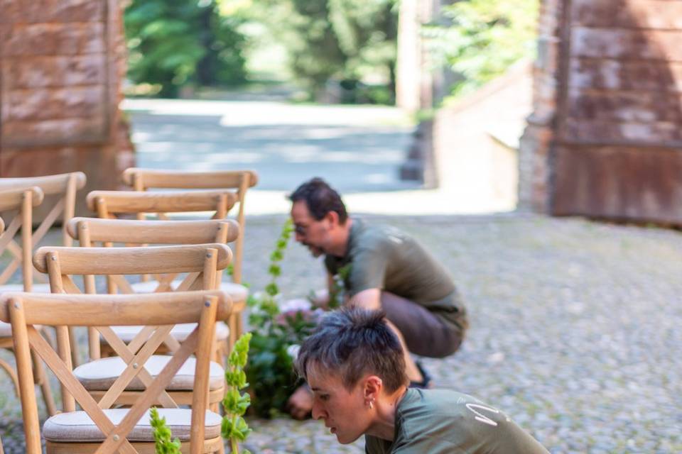 sistemazione verde base sedie