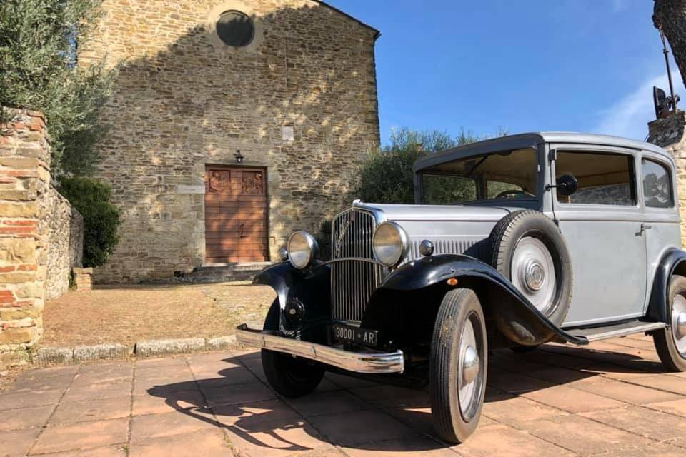 Servizio noleggio auto d'epoca