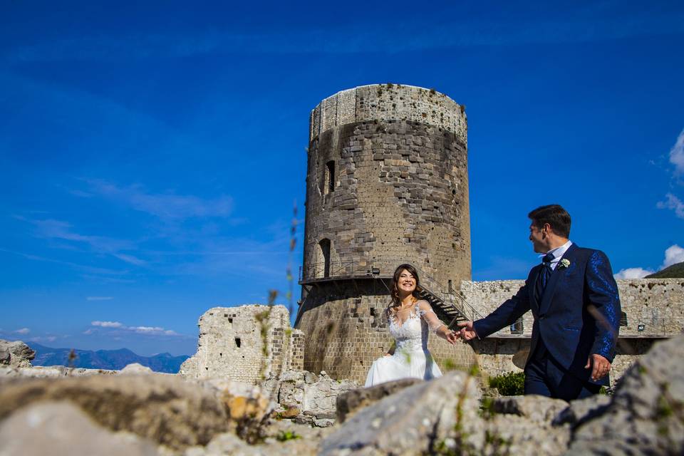 Sguardo sotto la torre