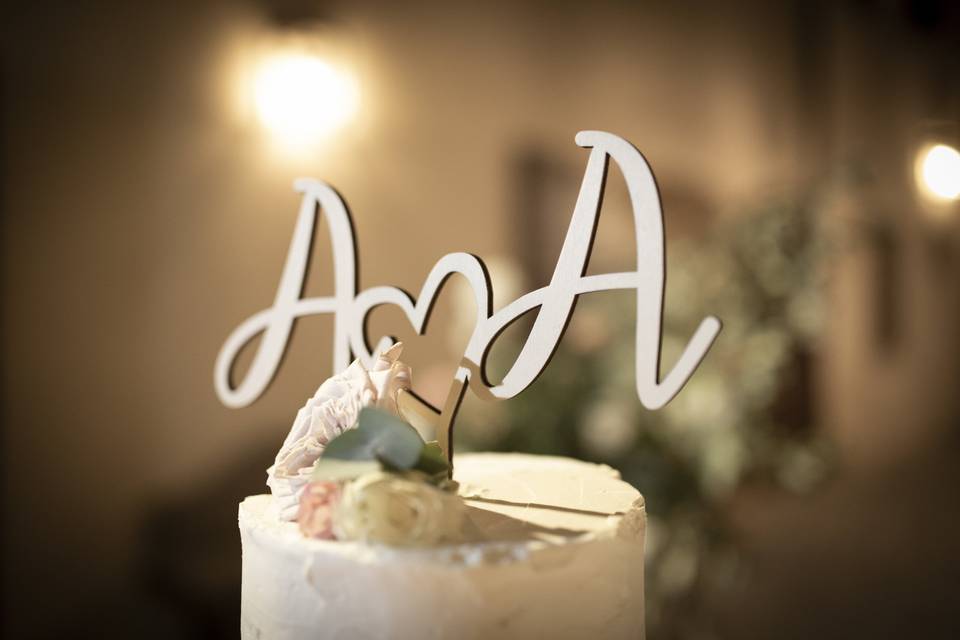 Cake topper