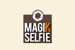 Magik Selfie - Photobooth e specchio interattivo