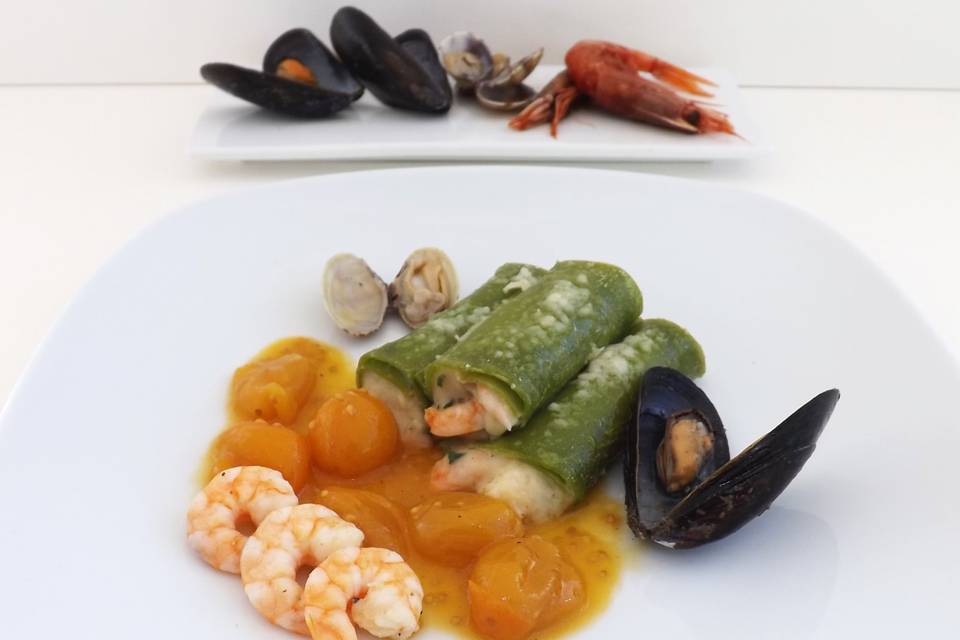 cannelloni con frutti di mare gamberi e datterimo