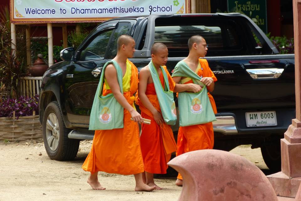 Thailandia - monaci