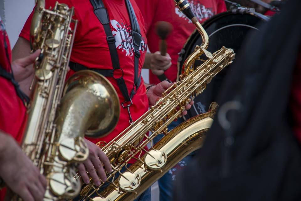LARGE STREET BAND