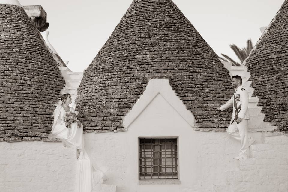 Sposi tra i trulli