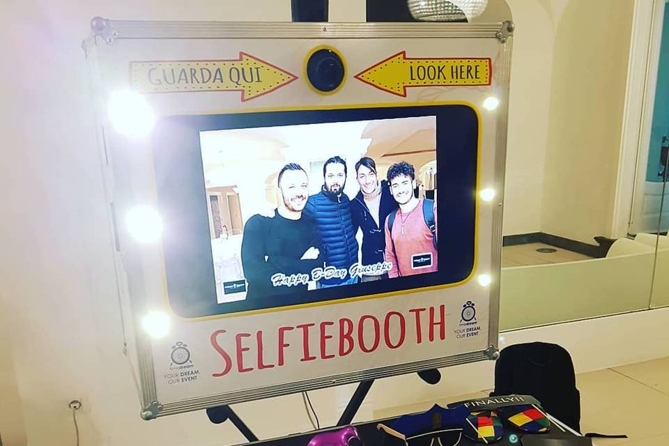 PhotoBooth/SelfieBooth