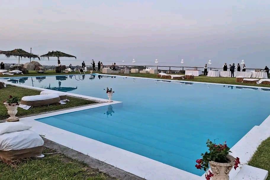 Ricevimento in piscina