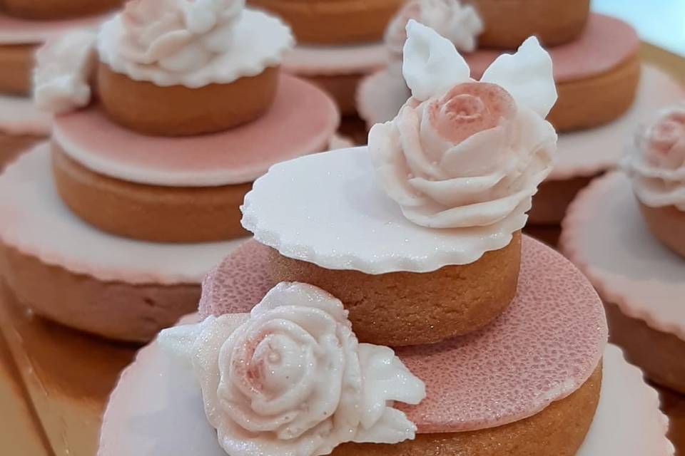 Torta wedding con rose