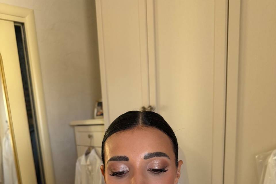 Make up damigella
