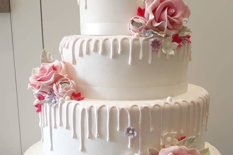 Drip cake wedding