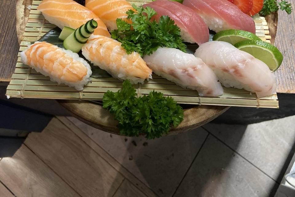 Sashimi+nigiri