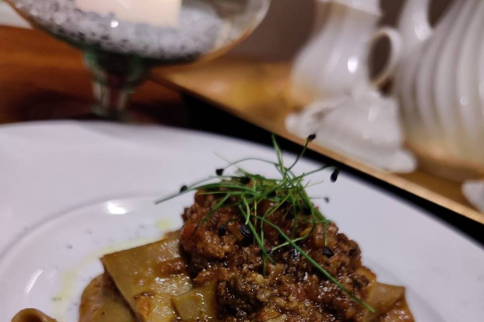 Pappardelle al caffè con ragù