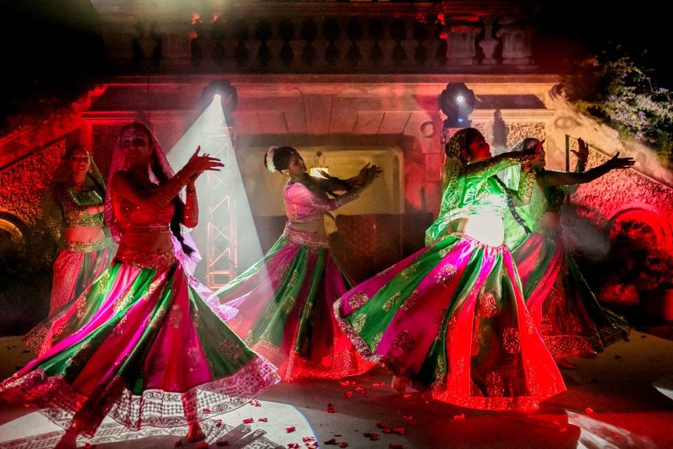 Bollywood Dance, Villa Pizzo