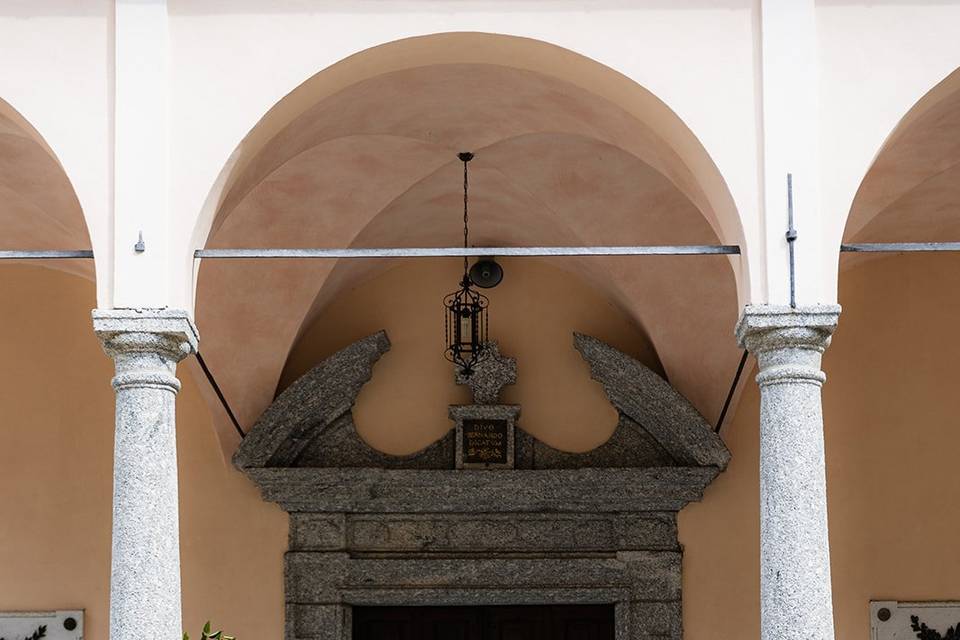 Colonne ingresso chiesa