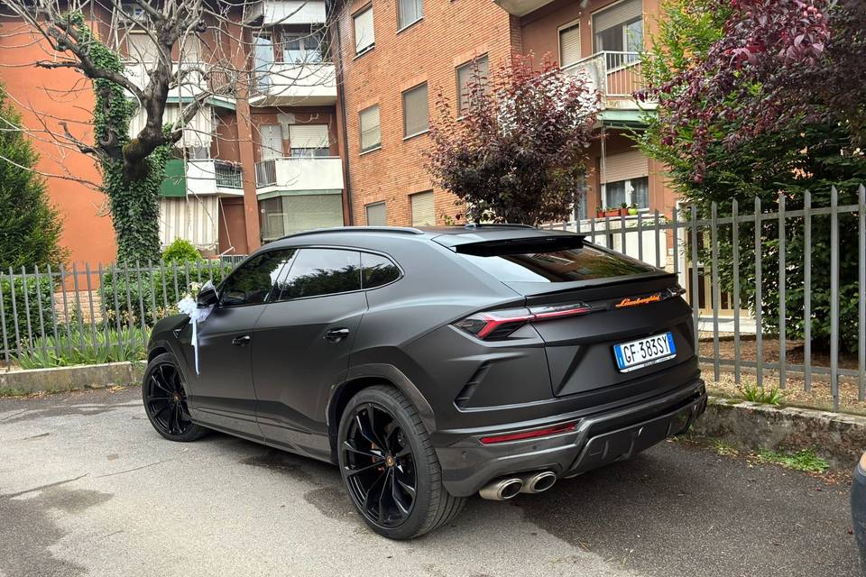 URUS nera