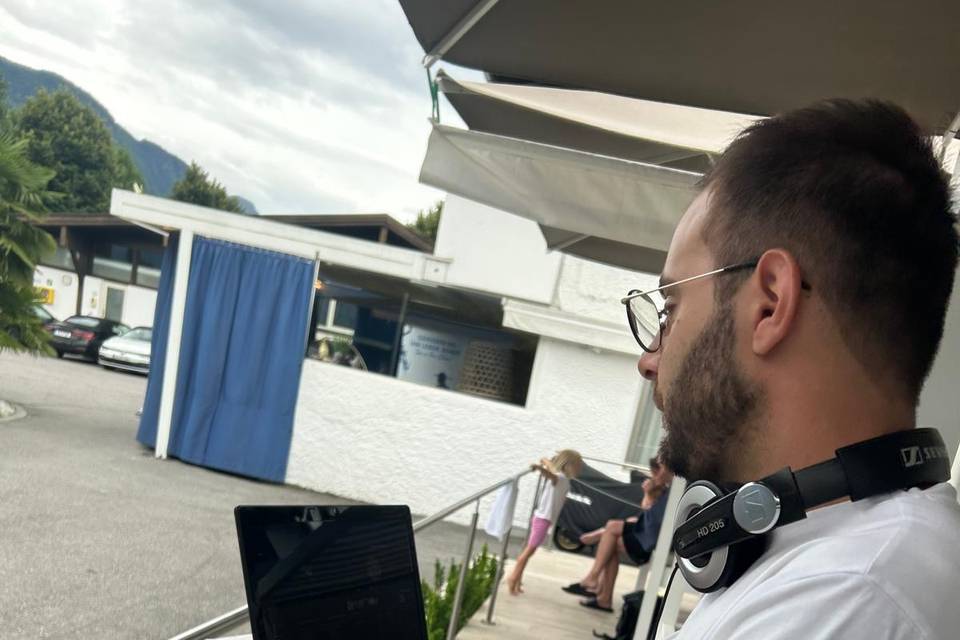 Dj Matthew C