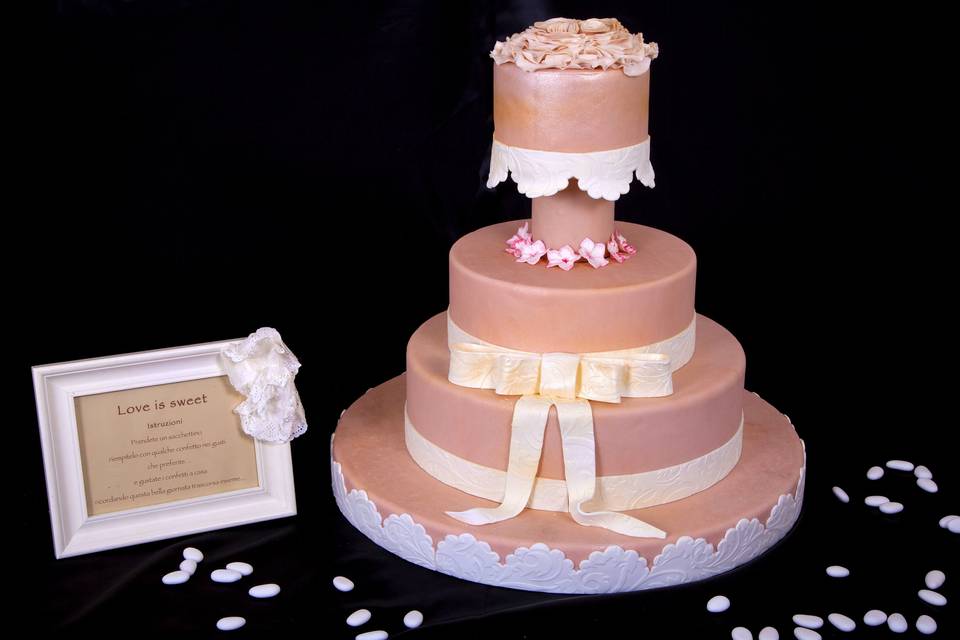 Wedding cake shabby chic