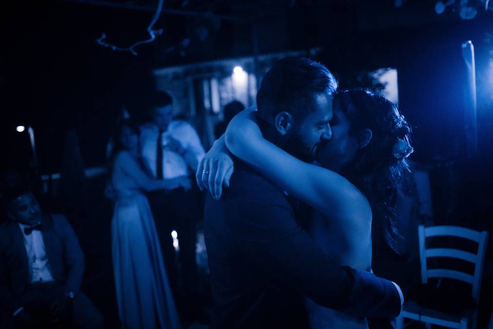 Un bacio nel buio