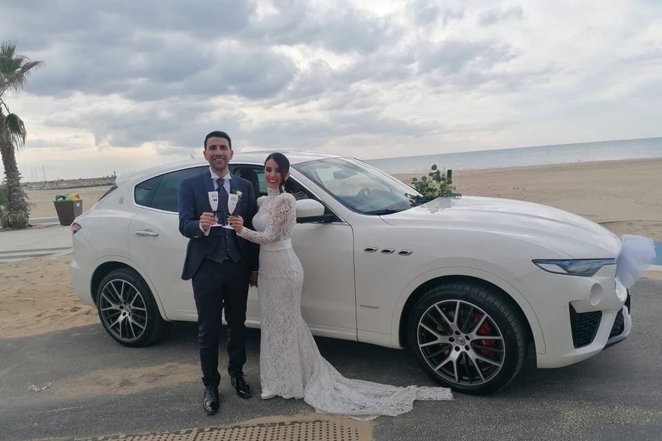 Maserati levante bianca