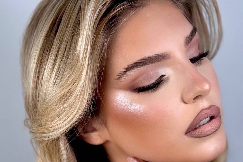Soft Smokey eyes