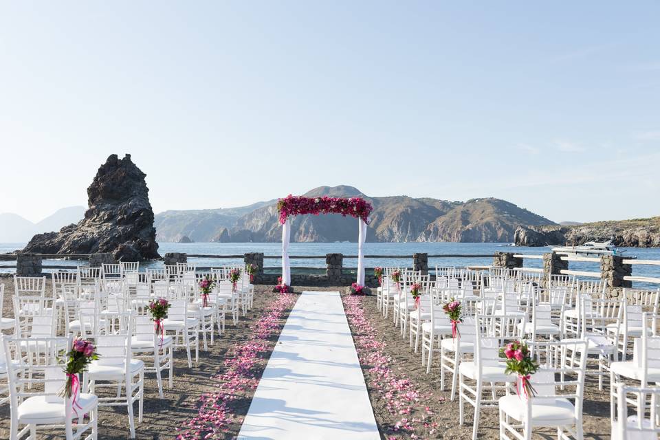 Wedding & Event - Sposarsi alle Isole Eolie logo