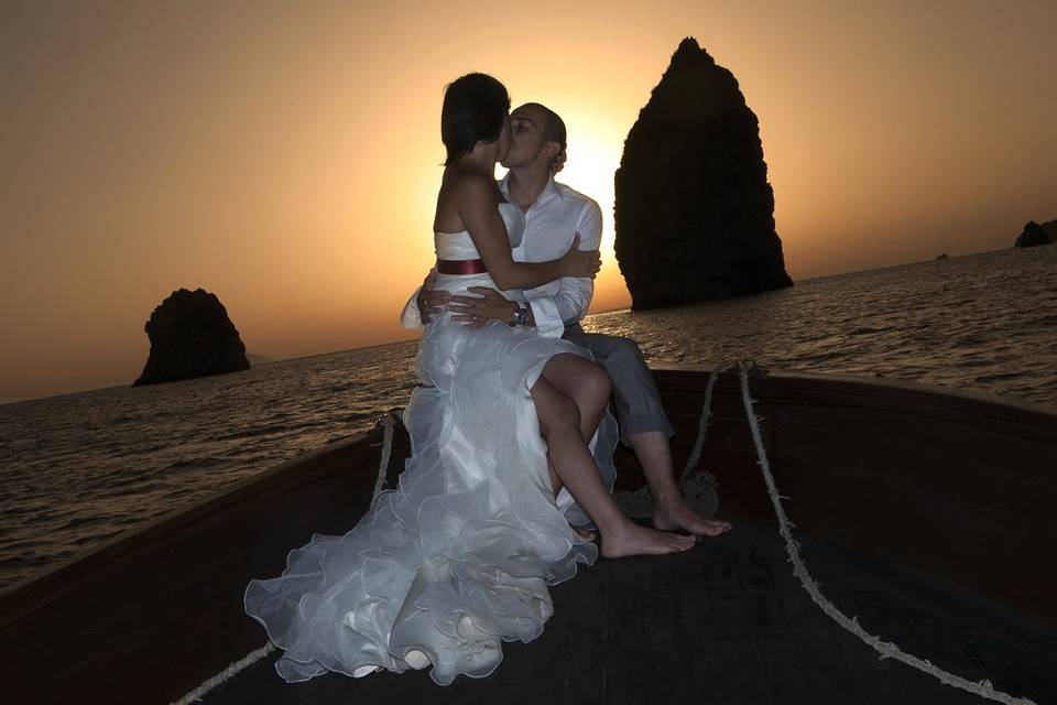 Wedding in boat