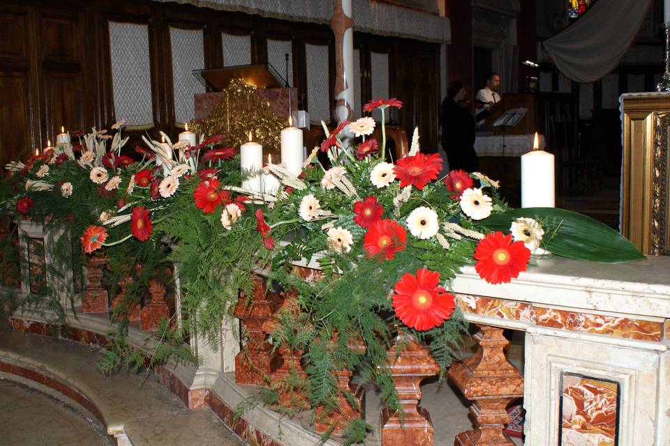 Matrimonio con gerbere candele