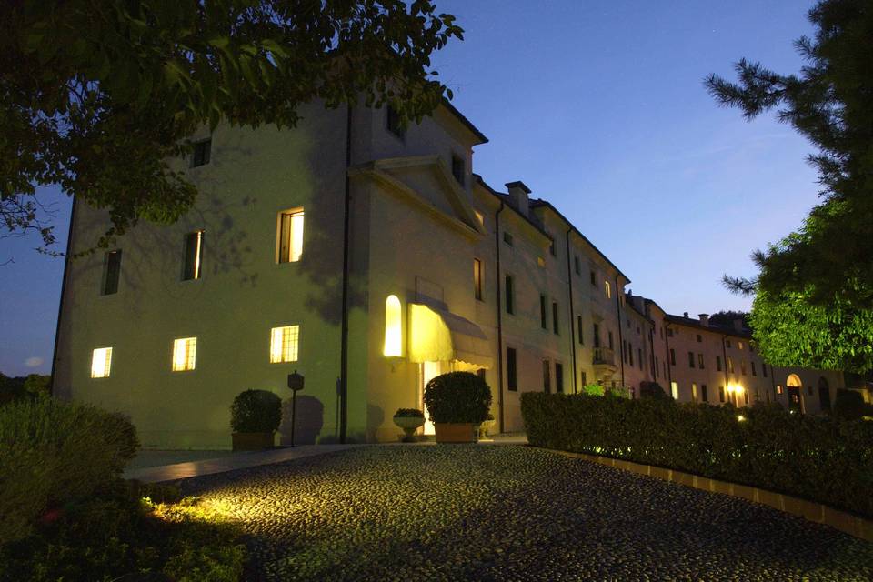 Hotel Villla Michelangelo illuminato