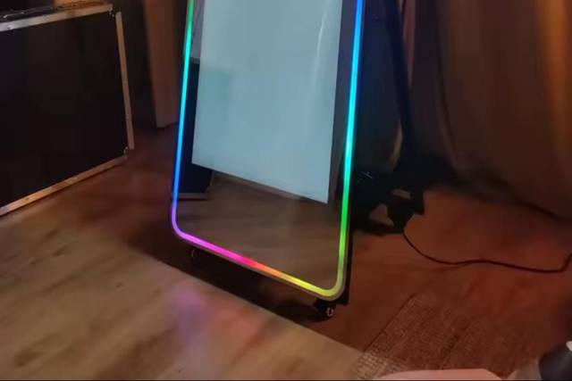 SPECCHIO MAGICO
