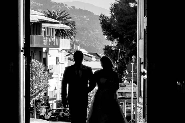 Lei che entra....