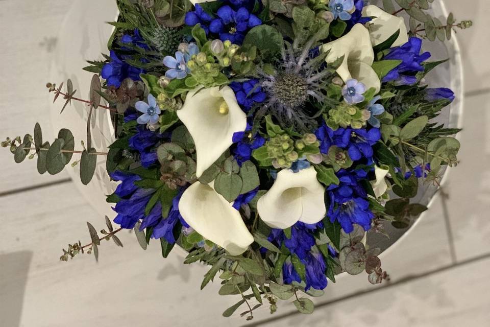 Bouquet blu e bianco