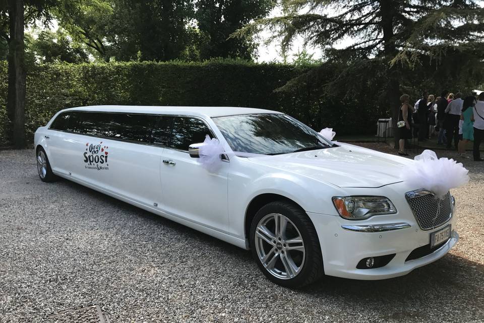 New Strech Limousine Chrysler