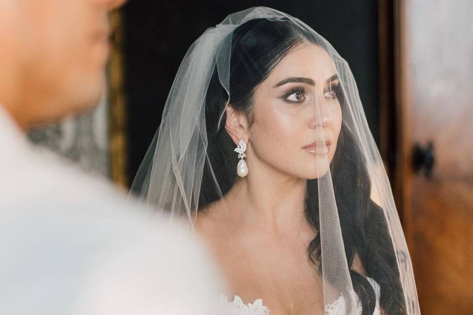 Bridal Make-up Artist