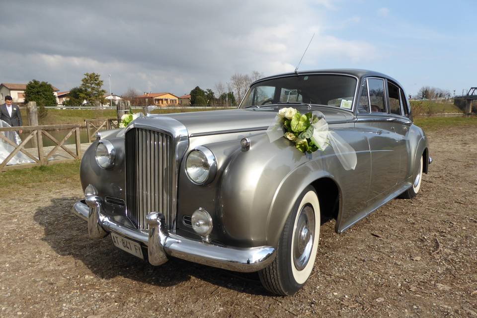 Bentley S1