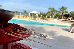 Buffet di dolci in piscina