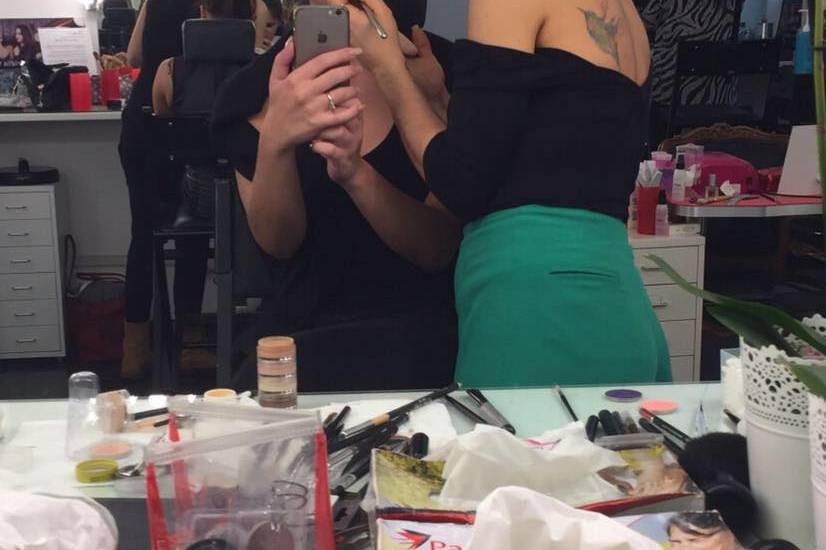 Backstage trucco sera
