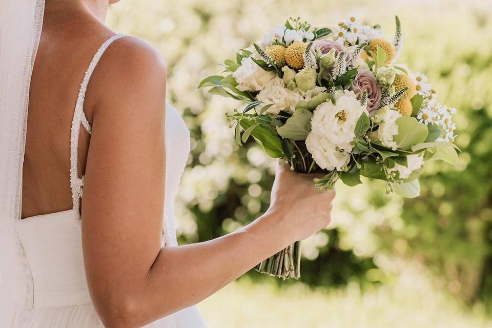 Bouquet bride