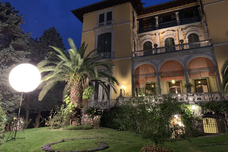 Villa Rusconi luci matrimonio