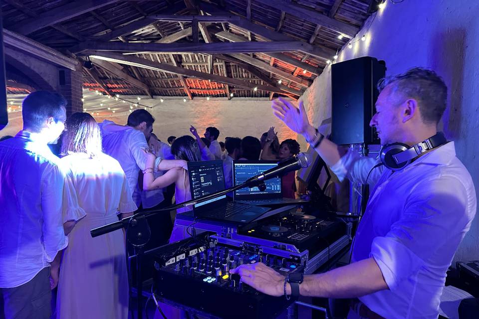 Dj matrimonio