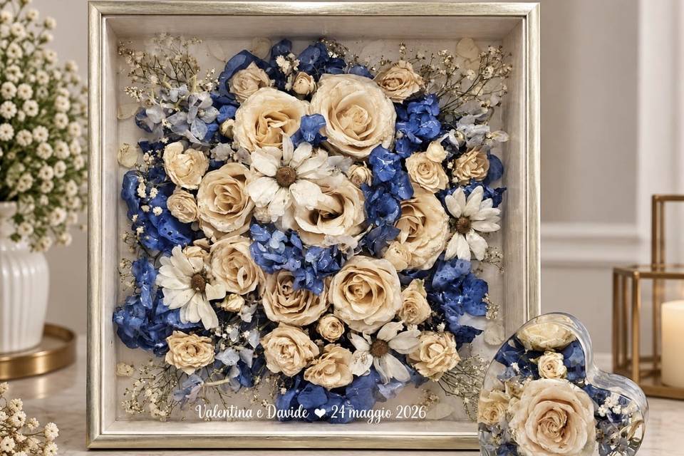 Bouquet in cornice + cuore