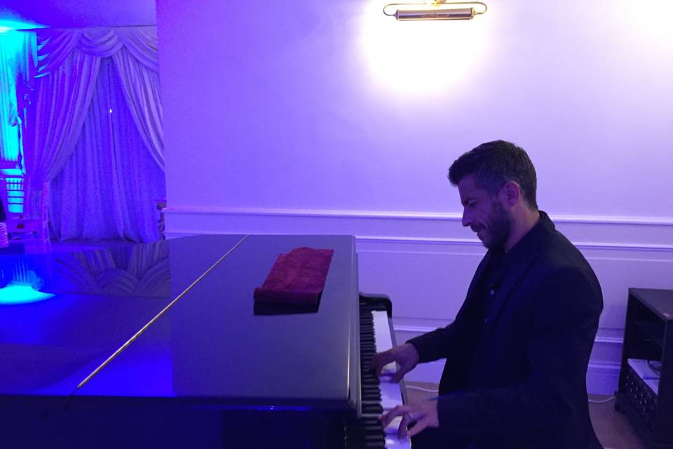 Live piano