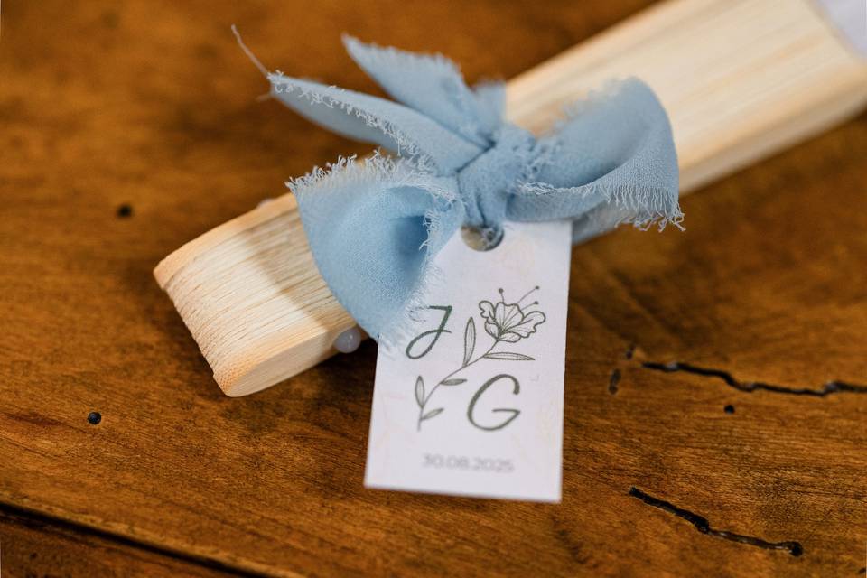 Tag ventaglio con logo