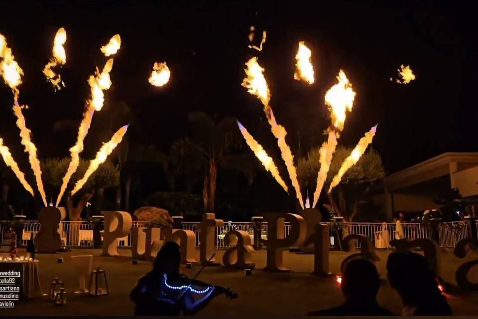 Esterno Fire Show