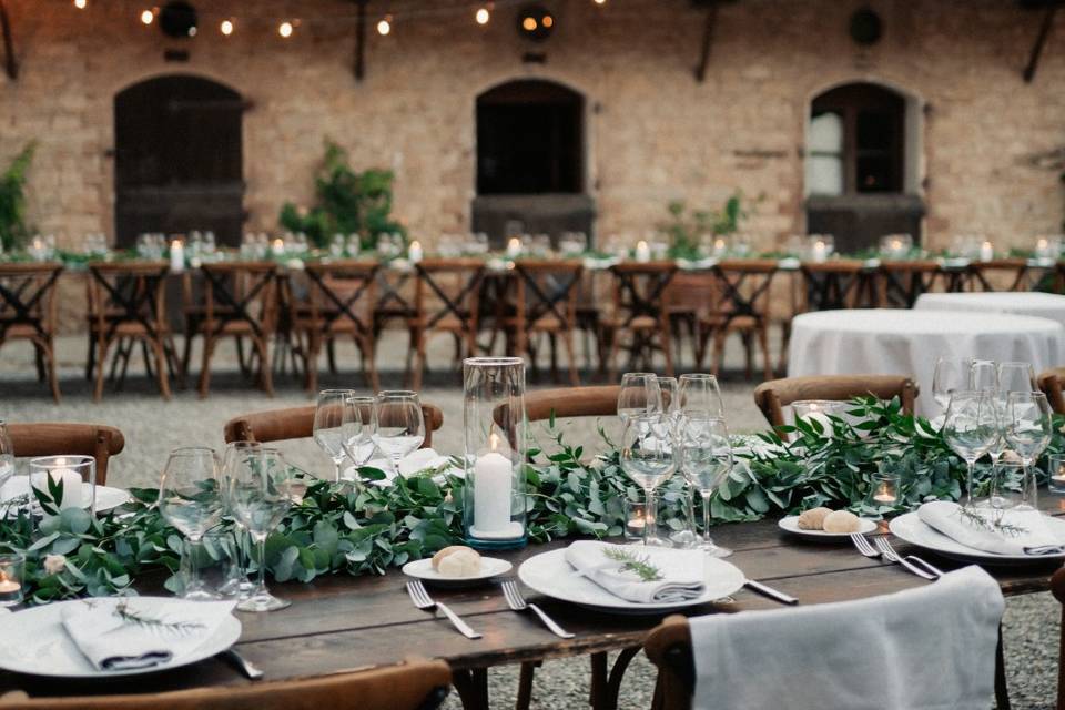 Bouquet and arch