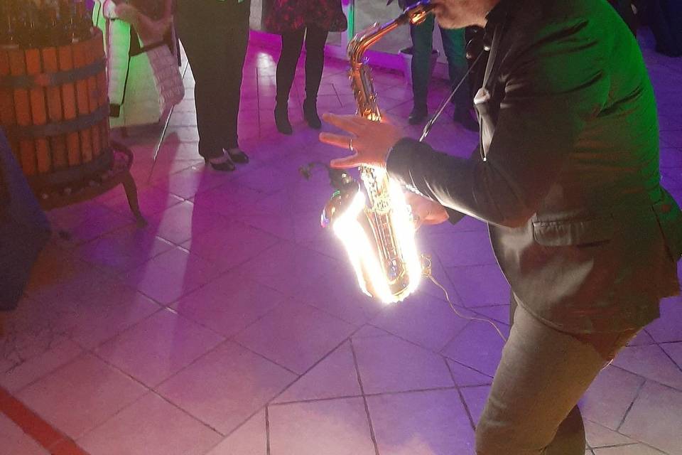 Sax led