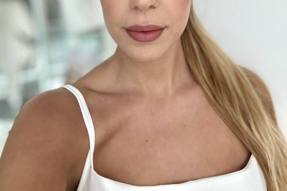 Elisa Cavaletti make-up artist 