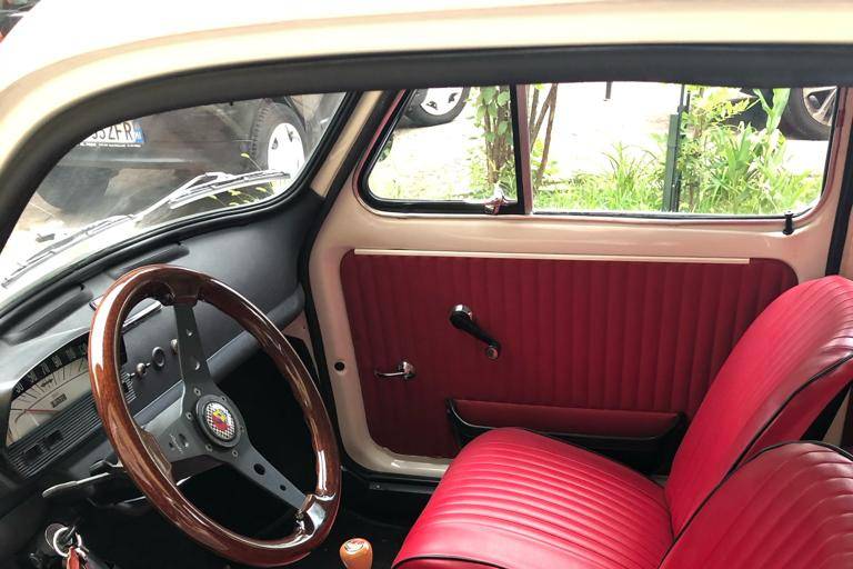 Fiat 500 R interni