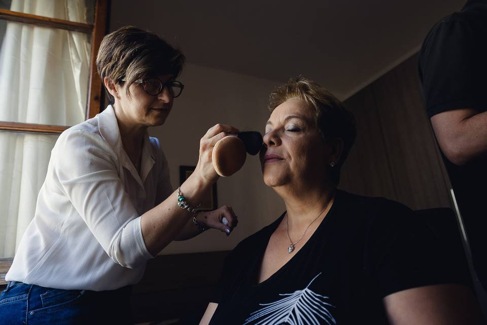 Trucco della mamma della sposa