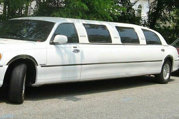 Super Limousine